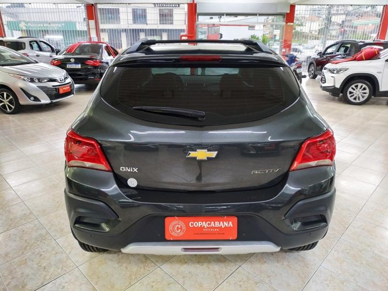 ONIX 1.4 MPFI ACTIV 8V FLEX 4P MANUAL - 2019 - CAXIAS DO SUL
