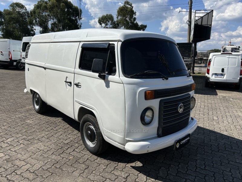 KOMBI 1.4 MI FURGÃO 8V FLEX 3P MANUAL - 2010 - FARROUPILHA