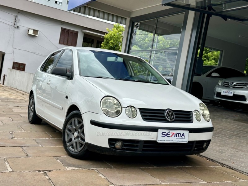 POLO 1.6 MI 8V GASOLINA 4P MANUAL - 2003 - GUAPORé