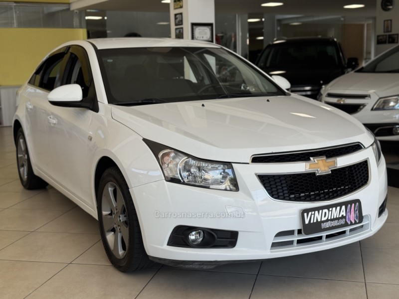CRUZE 1.8 LT 16V FLEX 4P MANUAL
