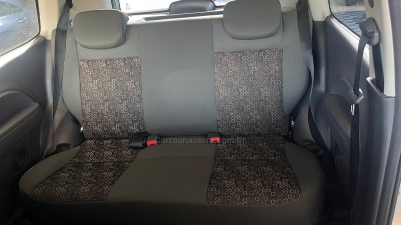 UNO 1.0 VIVACE 8V FLEX 2P MANUAL - 2012 - CAXIAS DO SUL