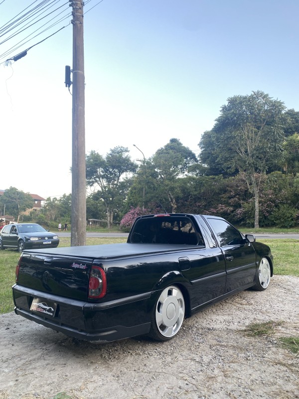 SAVEIRO 1.6 MI SUPER SURF CS 8V GASOLINA 2P MANUAL G.III - 2003 - CAXIAS DO SUL
