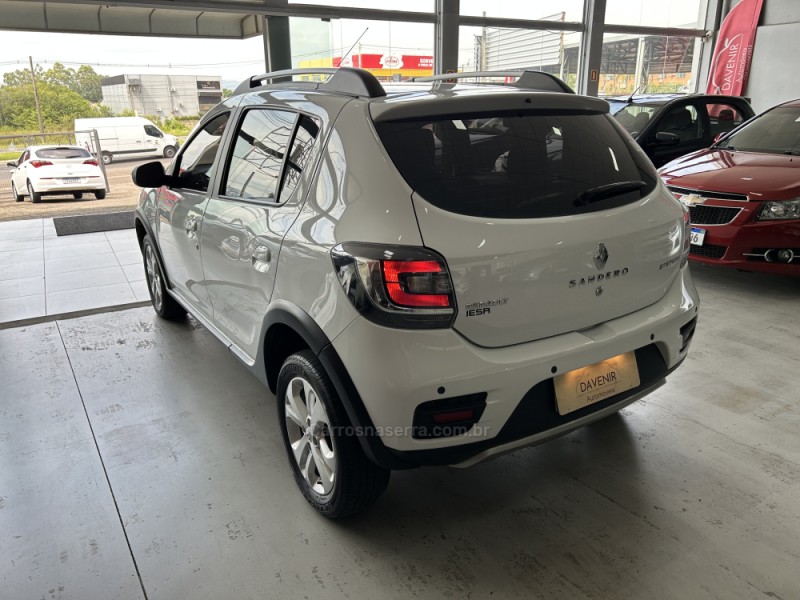 SANDERO 1.6 STEPWAY 16V DYNAMIQUE FLEX 4P MANUAL - 2020 - TAQUARA