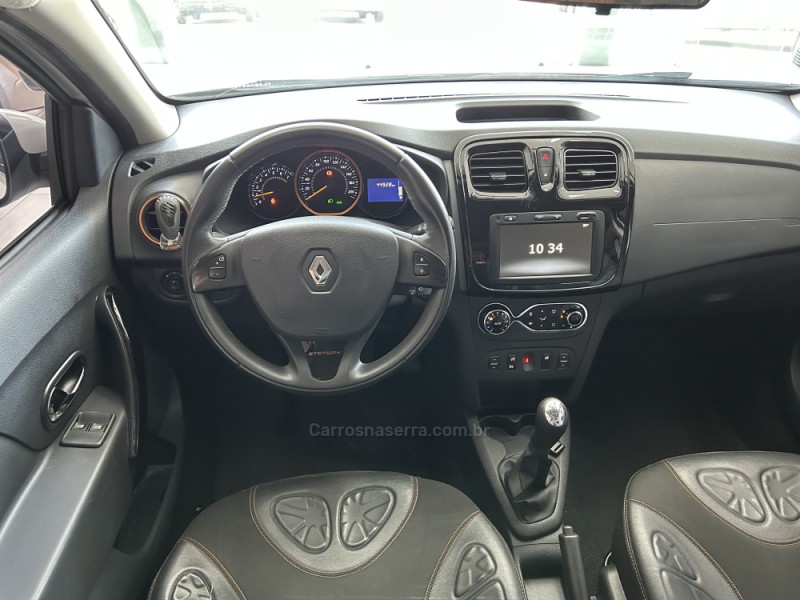 SANDERO 1.6 STEPWAY 16V DYNAMIQUE FLEX 4P MANUAL - 2020 - TAQUARA