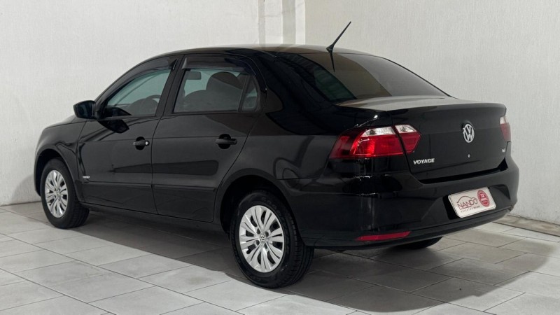 VOYAGE 1.6 MI TREND 8V FLEX 4P MANUAL - 2013 - ESTâNCIA VELHA