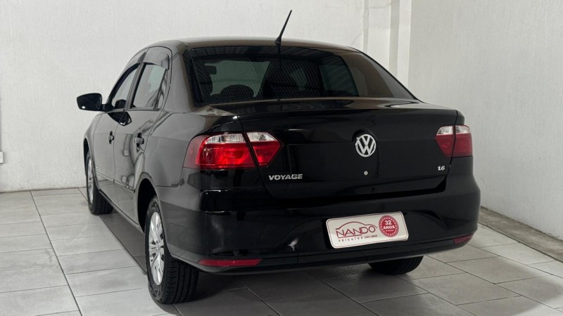 VOYAGE 1.6 MI TREND 8V FLEX 4P MANUAL - 2013 - ESTâNCIA VELHA