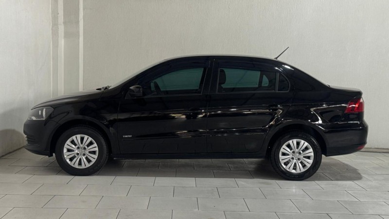 VOYAGE 1.6 MI TREND 8V FLEX 4P MANUAL - 2013 - ESTâNCIA VELHA