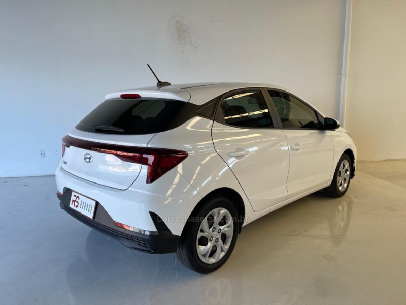 HB20 1.0 COMFORT 12V FLEX 4P MANUAL - 2023 - NOVO HAMBURGO