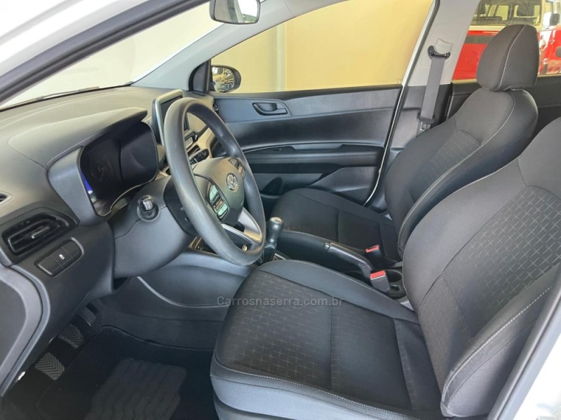 HB20 1.0 COMFORT 12V FLEX 4P MANUAL - 2023 - NOVO HAMBURGO