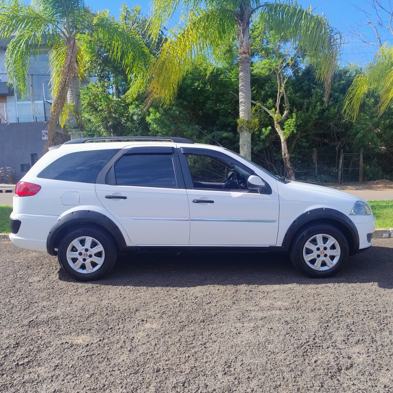 PALIO 1.6 TREKKING WEEKEND 16V FLEX 4P MANUAL - 2016 - CAMPO BOM