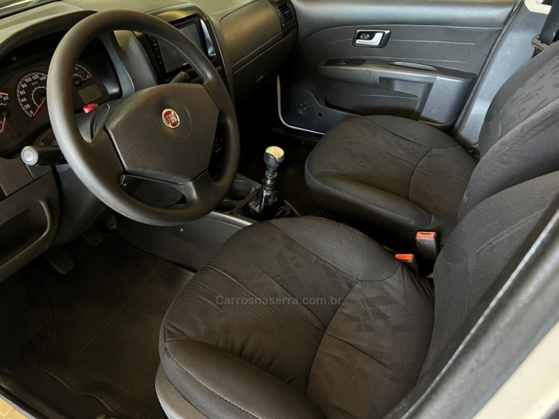 SIENA 1.0 MPI EL 8V FLEX 4P MANUAL - 2011 - SAPIRANGA