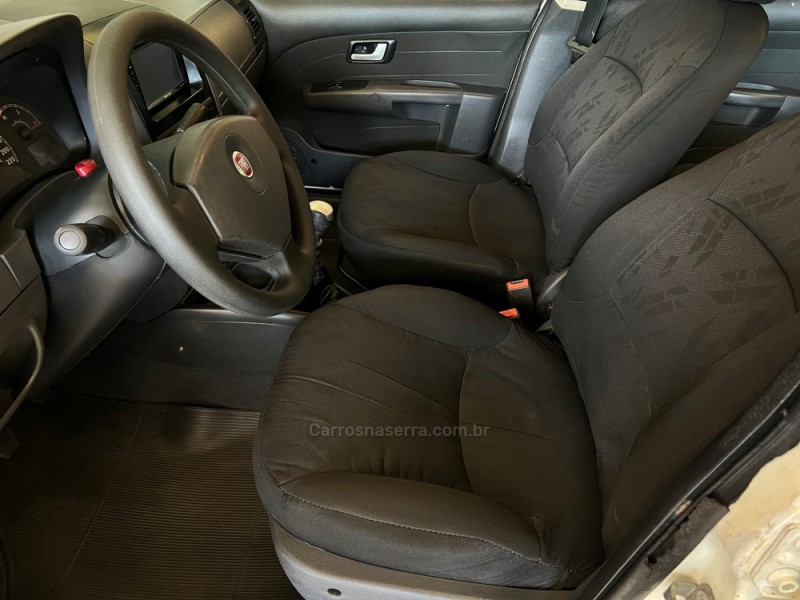 SIENA 1.0 MPI EL 8V FLEX 4P MANUAL - 2011 - SAPIRANGA