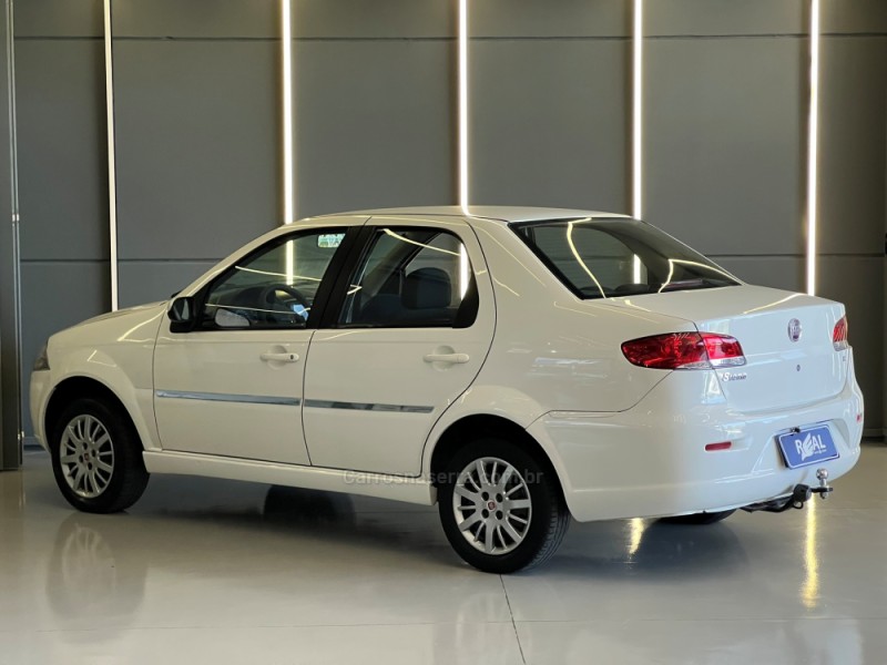 SIENA 1.0 MPI EL 8V FLEX 4P MANUAL - 2011 - SAPIRANGA