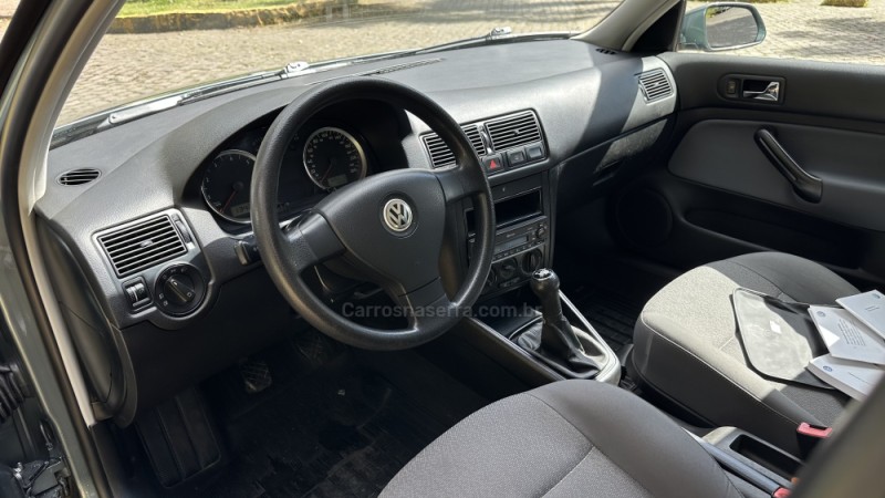 GOLF 1.6 MI 8V FLEX 4P MANUAL - 2009 - CAXIAS DO SUL