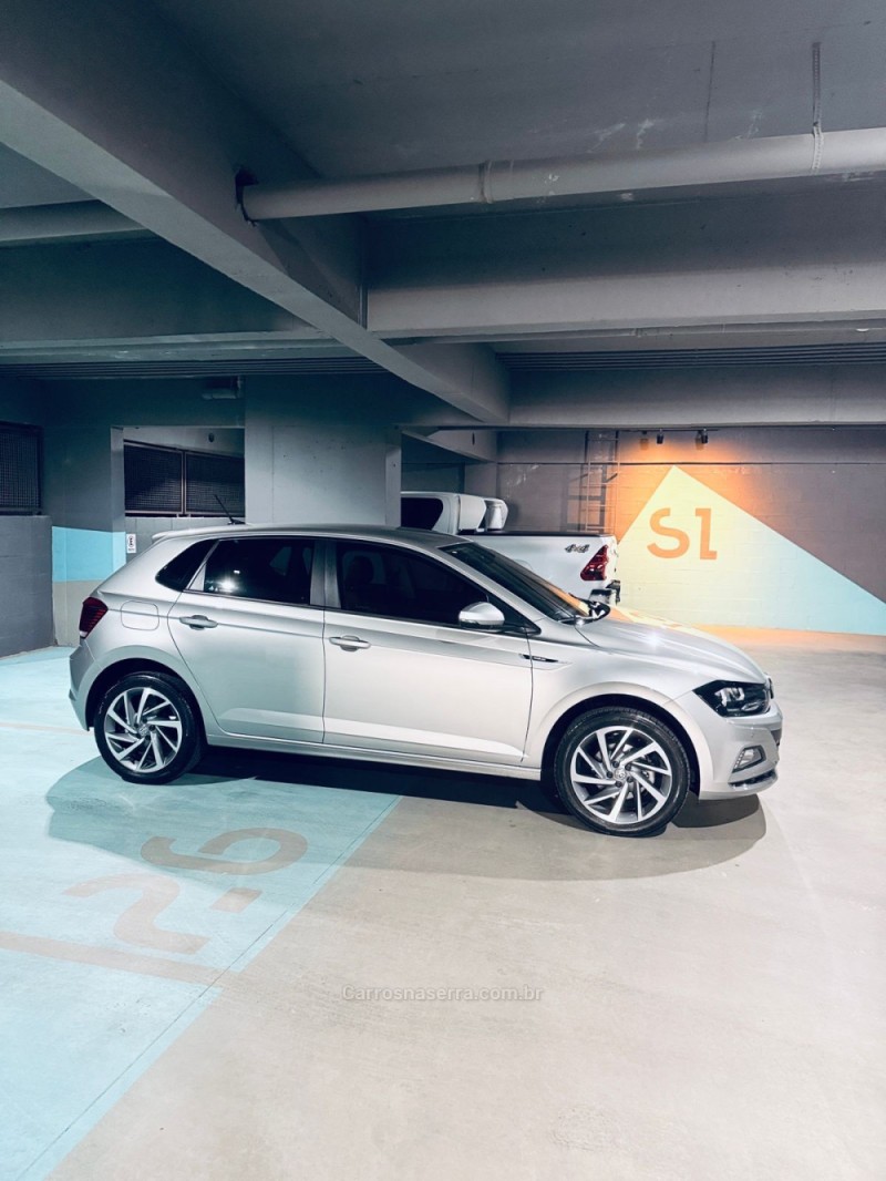POLO 1.0	200 TSI HIGHLINE AUTOMÁTICO  - 2020 - CAXIAS DO SUL