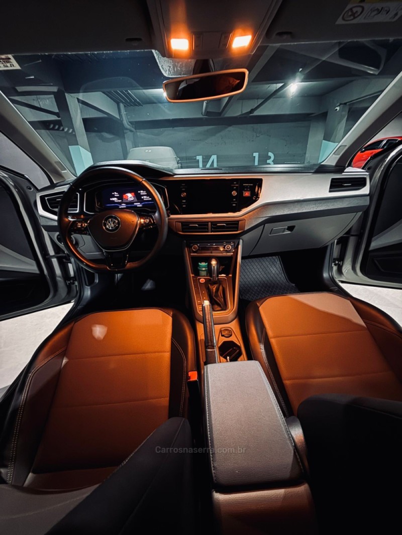 POLO 1.0	200 TSI HIGHLINE AUTOMÁTICO  - 2020 - CAXIAS DO SUL