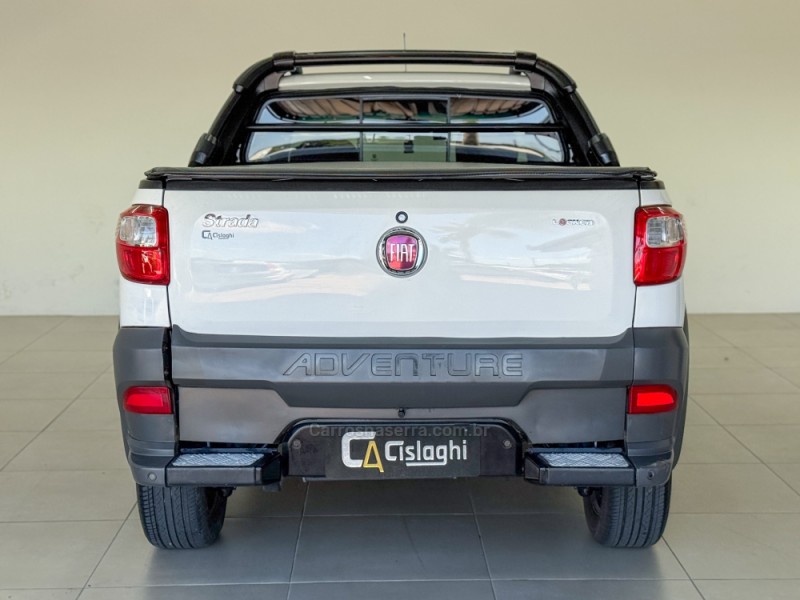 STRADA 1.8 MPI ADVENTURE LOCKER CD 16V FLEX 3P MANUAL - 2020 - CARLOS BARBOSA