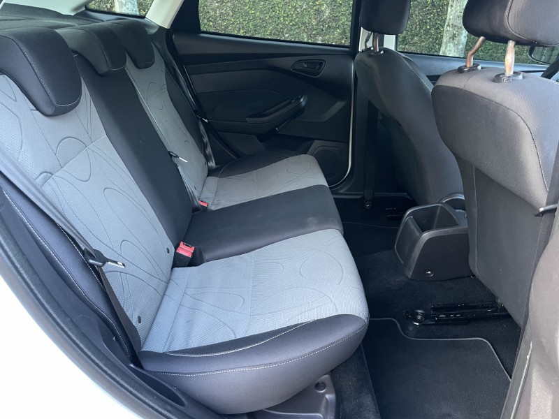 FOCUS 2.0 S SEDAN 16V FLEX 4P AUTOMÁTICO - 2014 - CAXIAS DO SUL
