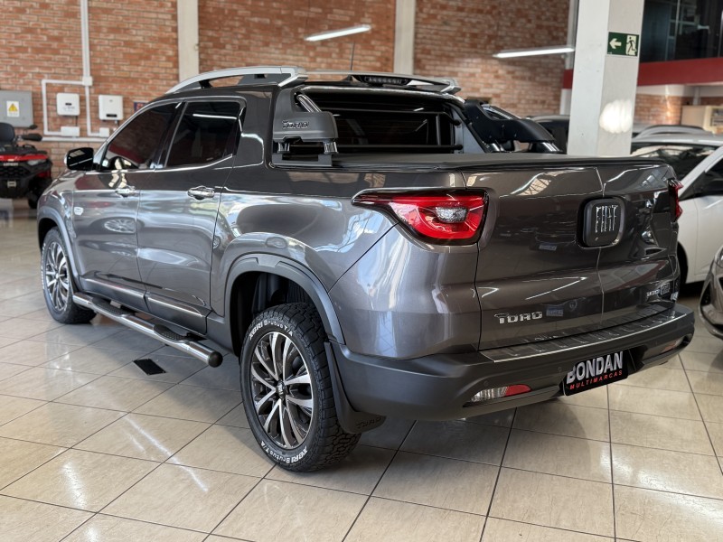 TORO 2.0 16V TURBO DIESEL RANCH AT 4X4 AUTOMÁTICO - 2022 - FARROUPILHA