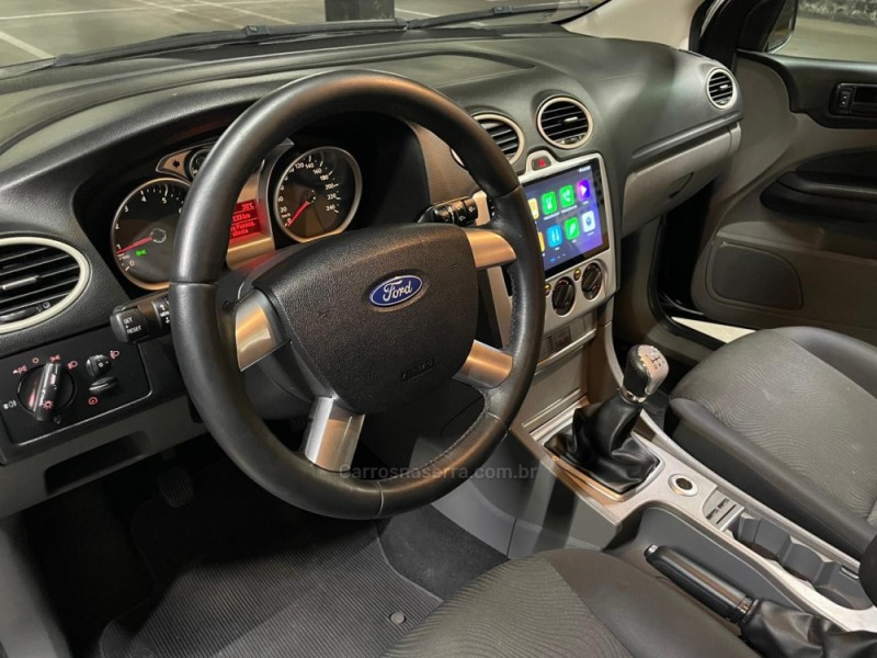 FOCUS 1.6 8V GASOLINA 4P MANUAL - 2013 - CAXIAS DO SUL