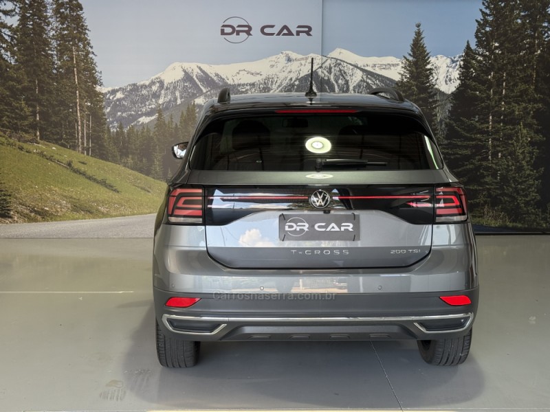T-CROSS 1.0 COMFORTLINE TSI FLEX 4P AUTOMÁTICO - 2023 - GARIBALDI