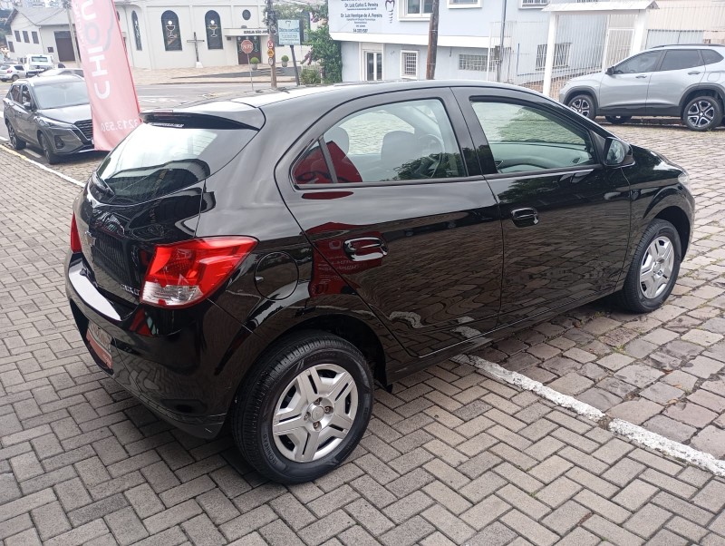 ONIX 1.0 MPFI LT 8V FLEX 4P MANUAL - 2014 - CAXIAS DO SUL