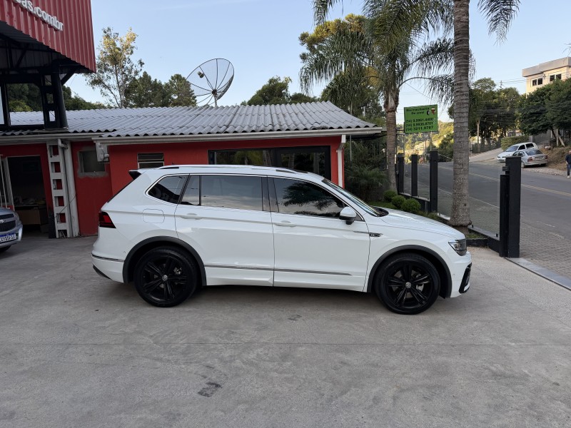 TIGUAN 2.0 ALLSPACE R-LINE 350 TSI 4X4 GASOLINA 4P - 2019 - CAXIAS DO SUL