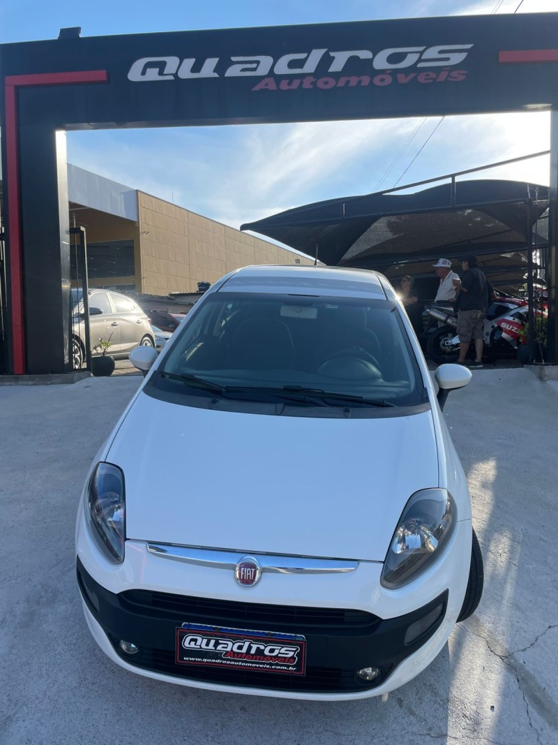 PUNTO 1.4 ATTRACTIVE ITALIA 8V FLEX 4P MANUAL - 2013 - CAXIAS DO SUL