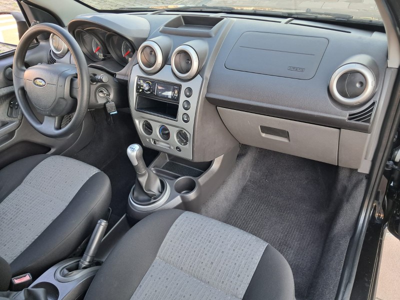 FIESTA 1.6 ROCAM SEDAN 8V FLEX 4P MANUAL - 2012 - CAXIAS DO SUL
