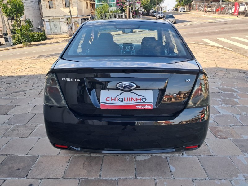 FIESTA 1.6 ROCAM SEDAN 8V FLEX 4P MANUAL - 2012 - CAXIAS DO SUL