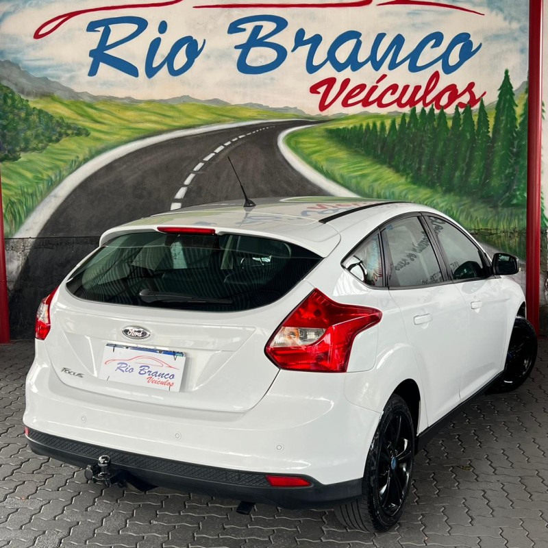 FOCUS 1.6 SE 16V FLEX 4P MANUAL - 2015 - CAXIAS DO SUL