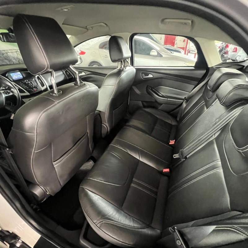 FOCUS 1.6 SE 16V FLEX 4P MANUAL - 2015 - CAXIAS DO SUL