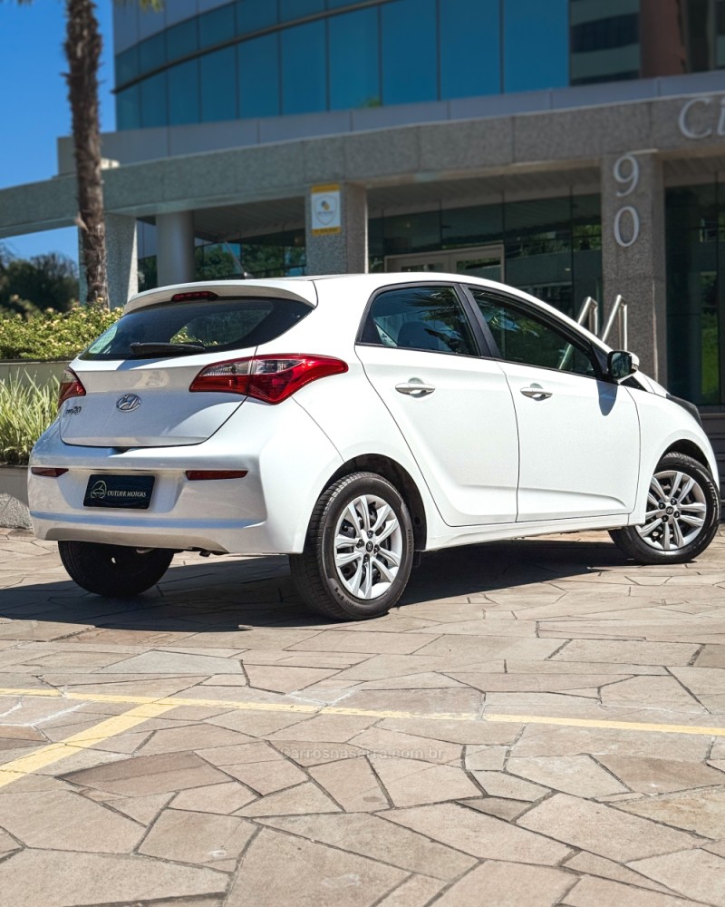 HB20 1.0 COMFORT PLUS 12V FLEX 4P MANUAL - 2018 - NOVO HAMBURGO