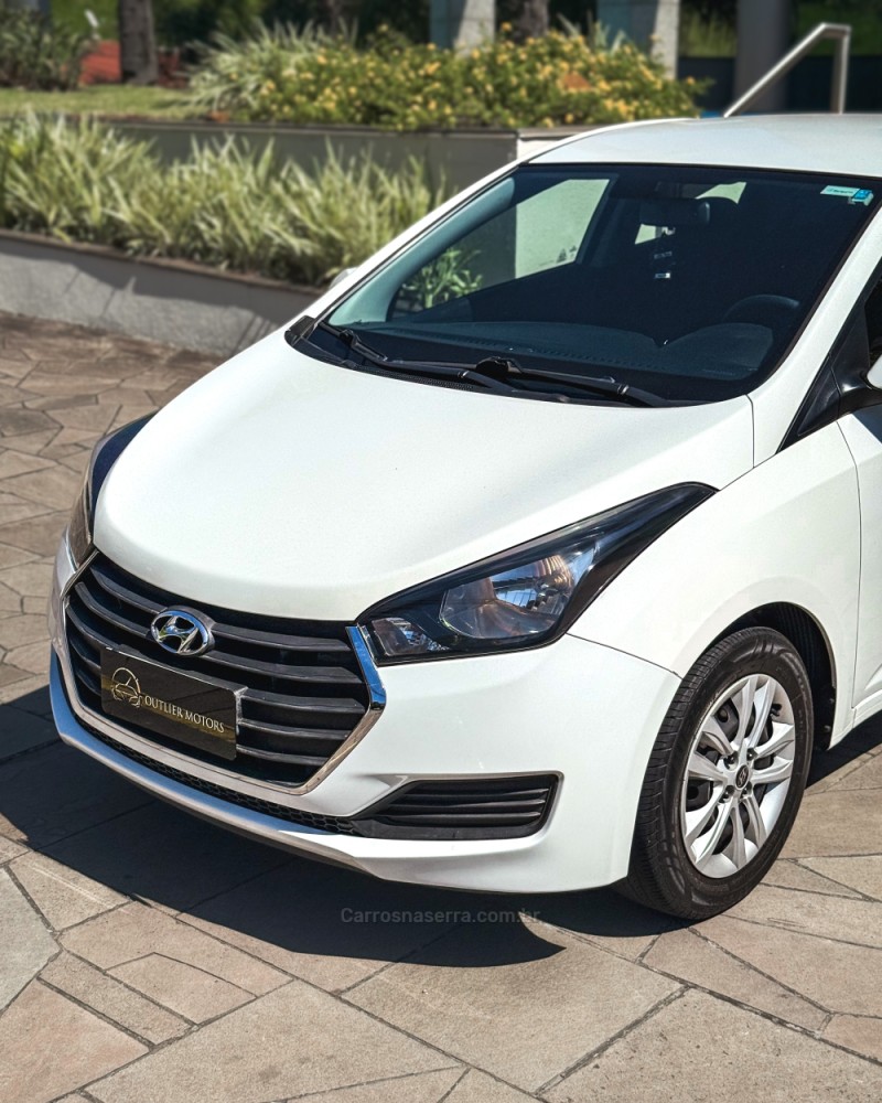 HB20 1.0 COMFORT PLUS 12V FLEX 4P MANUAL - 2018 - NOVO HAMBURGO