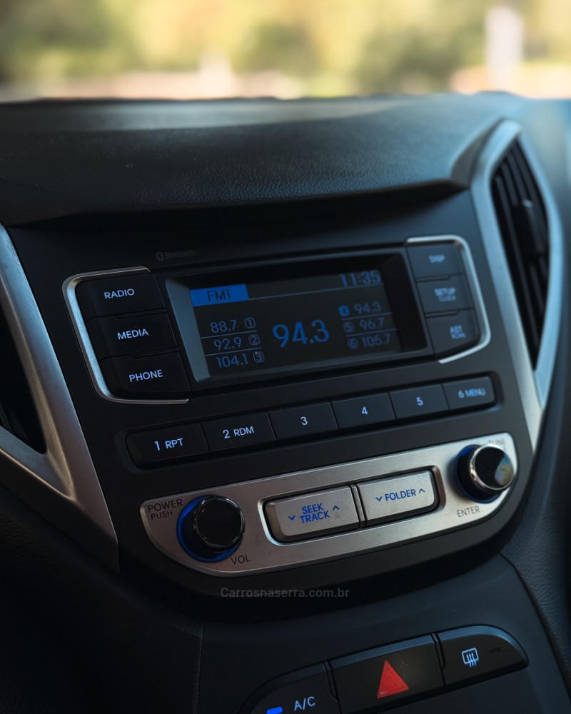 HB20 1.0 COMFORT PLUS 12V FLEX 4P MANUAL - 2018 - NOVO HAMBURGO