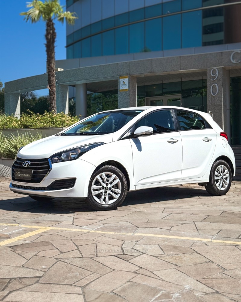 HB20 1.0 COMFORT PLUS 12V FLEX 4P MANUAL - 2018 - NOVO HAMBURGO