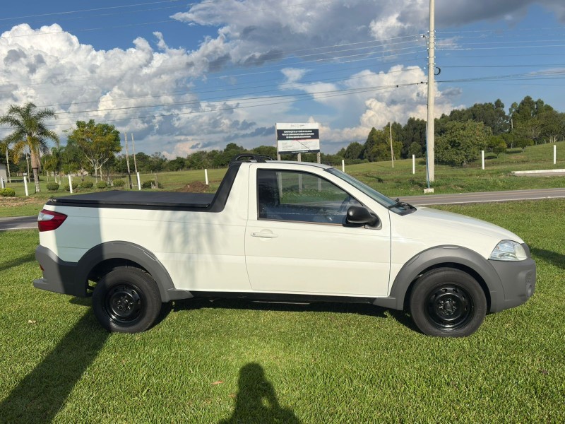 STRADA 1.4 MPI HARD WORKING CS 8V FLEX 2P MANUAL - 2017 - FARROUPILHA