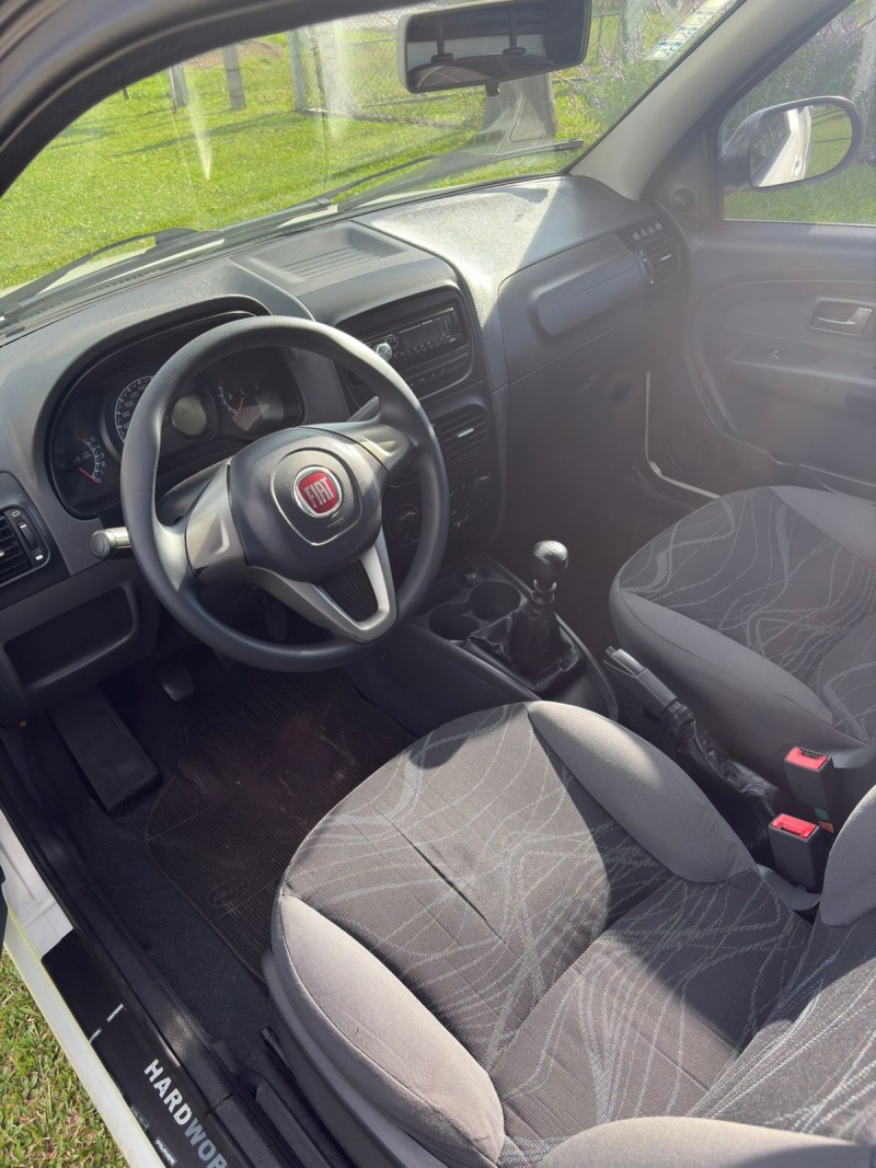 STRADA 1.4 MPI HARD WORKING CS 8V FLEX 2P MANUAL - 2017 - FARROUPILHA