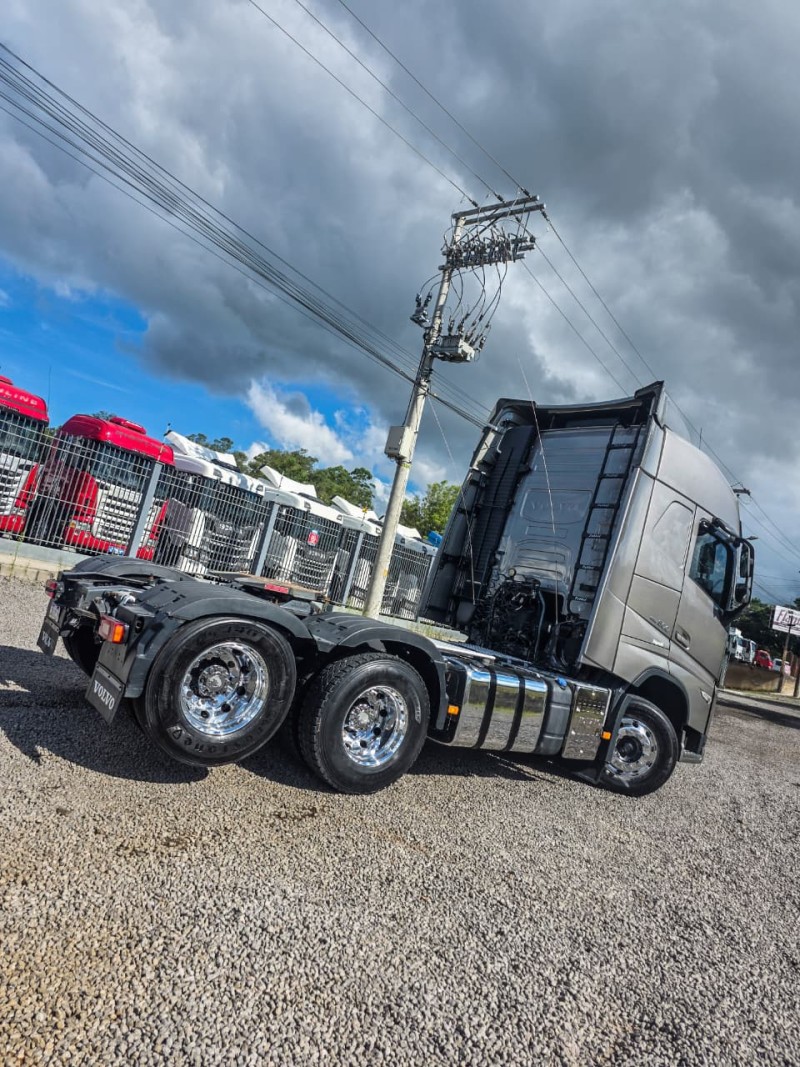 FH 520 GLOBETROTTER 6X2 - 2022 - GARIBALDI