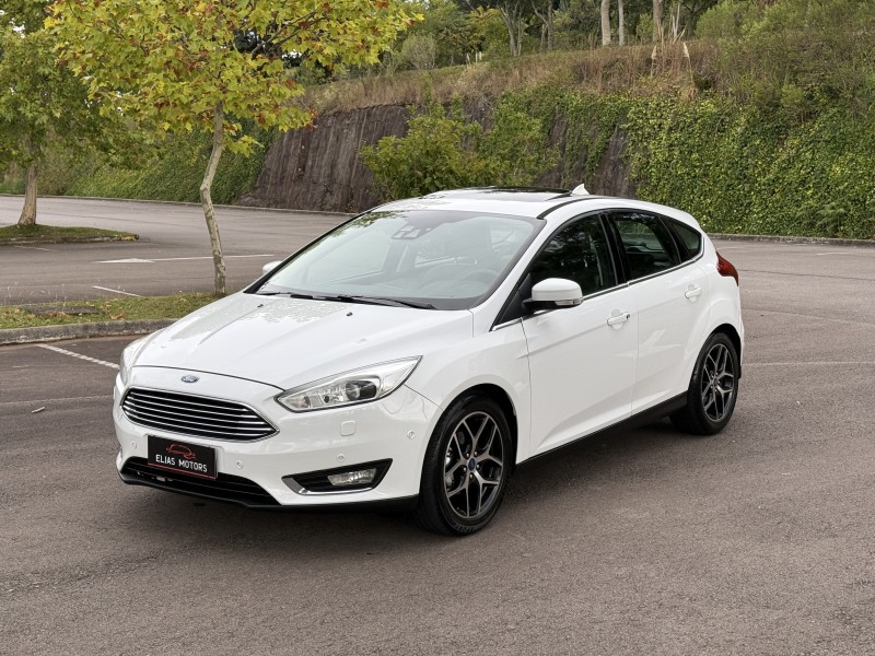 FOCUS 2.0 TITANIUM PLUS HATCH 16V FLEX 4P AUTO - 2016 - BENTO GONçALVES