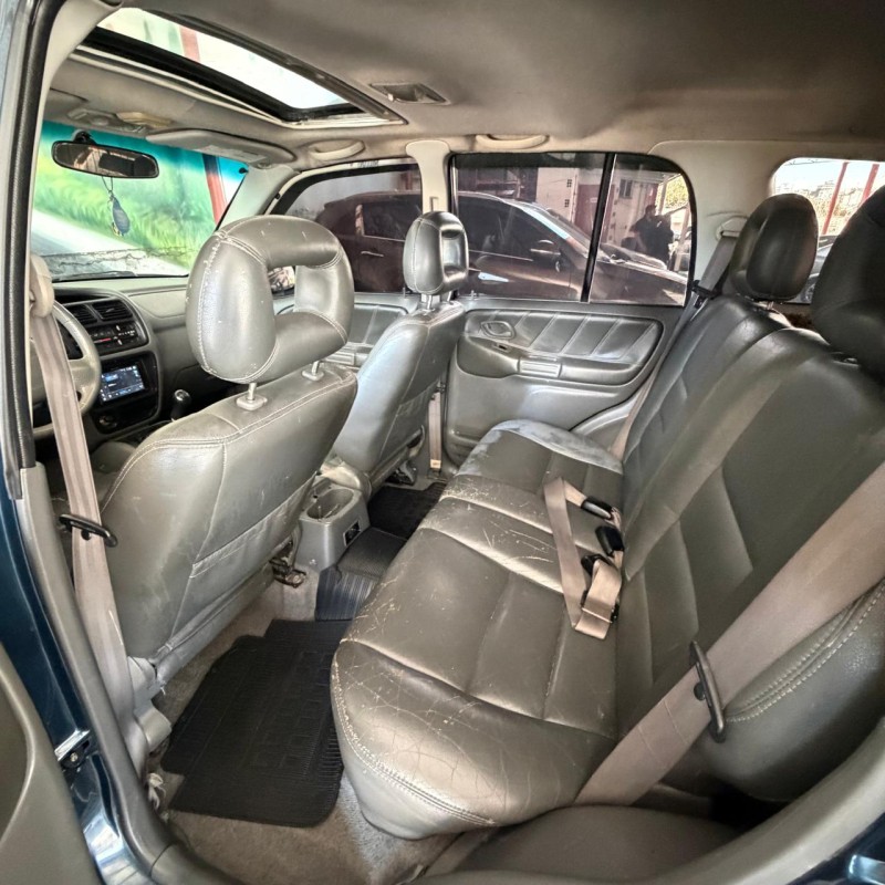 TRACKER 2.0 4X4 8V TURBO INTERCOOLER DIESEL 4P MANUAL - 2004 - CAXIAS DO SUL