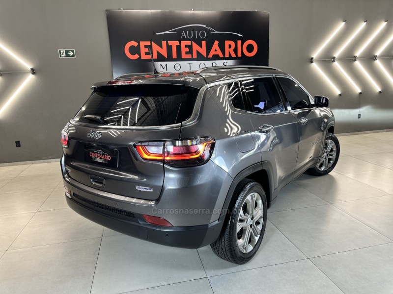 COMPASS 1.3 LONGITUDE T270 16V TURBO 4X2 FLEX 4P AUTOMÁTICO - 2023 - SAPIRANGA