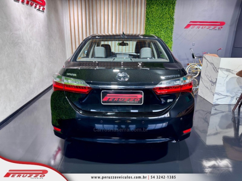 COROLLA 2.0 XEI 16V FLEX 4P AUTOMÁTICO - 2019 - NOVA PRATA