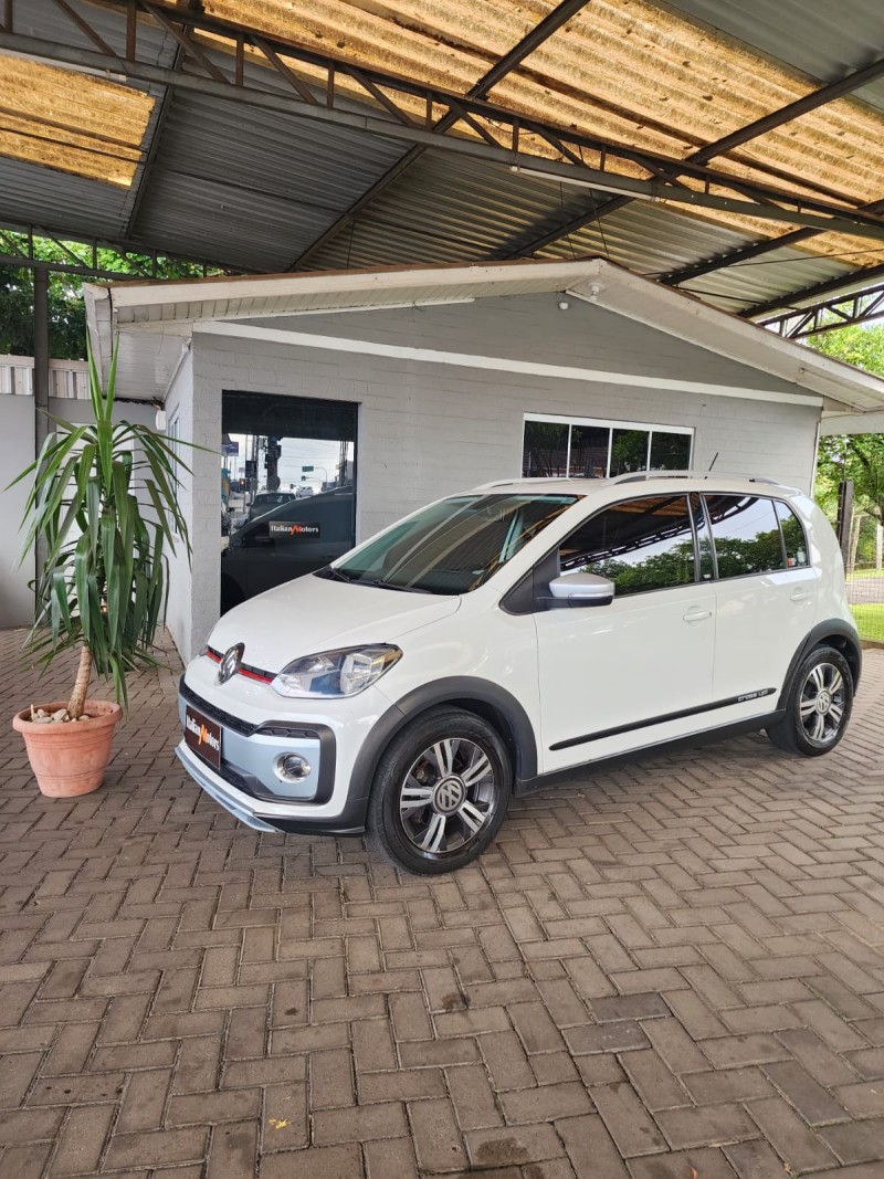 up 1.0 tsi cross 12v flex 4p manual 2018 caxias do sul