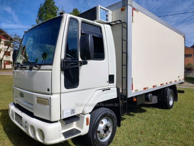 cargo 815 e turbo 2009 caxias do sul