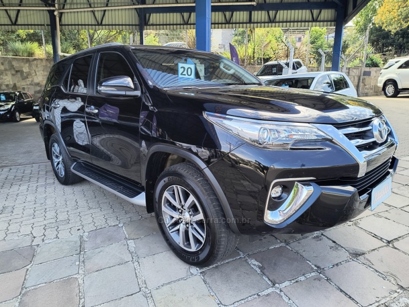 hilux sw4 2.8 srx 4x4 7 lugares 16v turbo intercooler diesel 4p automatico 2020 bento goncalves