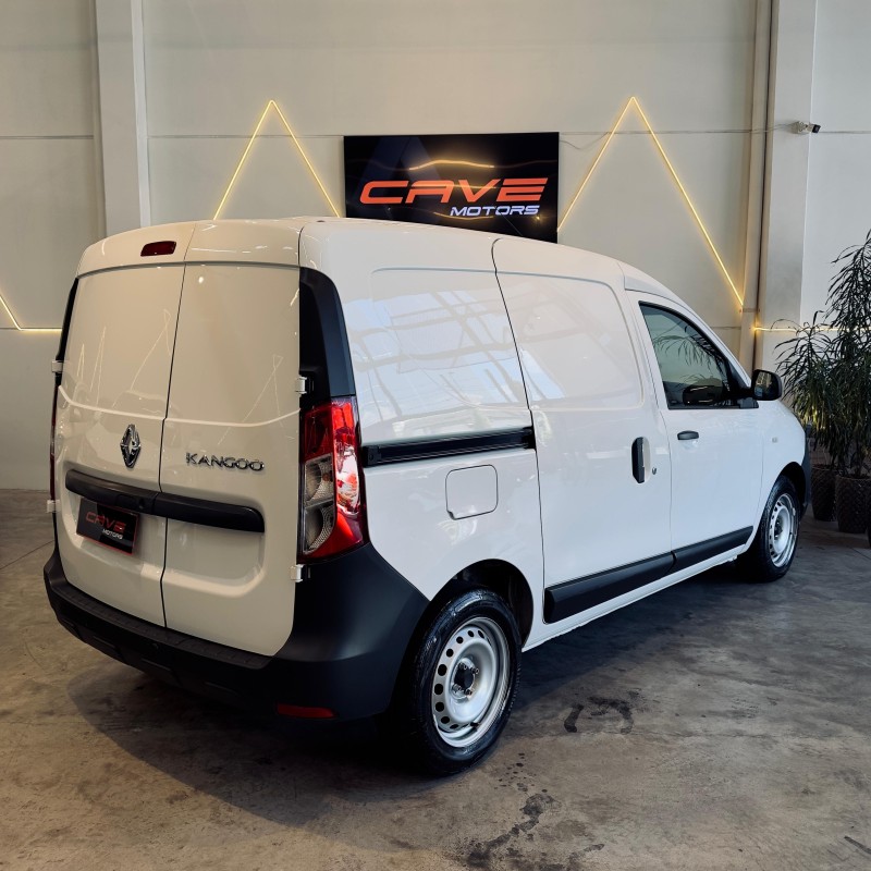 KANGOO 1.6 EXPRESS 16V FLEX 3P MANUAL - 2025 - CAXIAS DO SUL