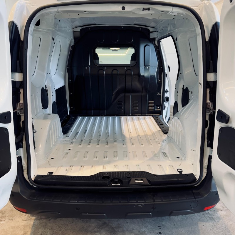 KANGOO 1.6 EXPRESS 16V FLEX 3P MANUAL - 2025 - CAXIAS DO SUL