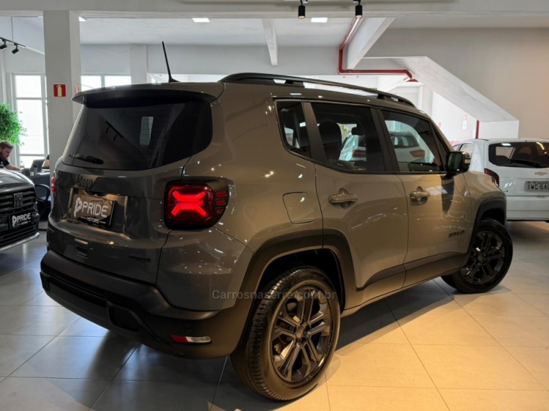 RENEGADE 1.3 16V NIGHT EAGLE T270 TURBO FLEX 4P AUTOMÁTICO - 2025 - CAXIAS DO SUL