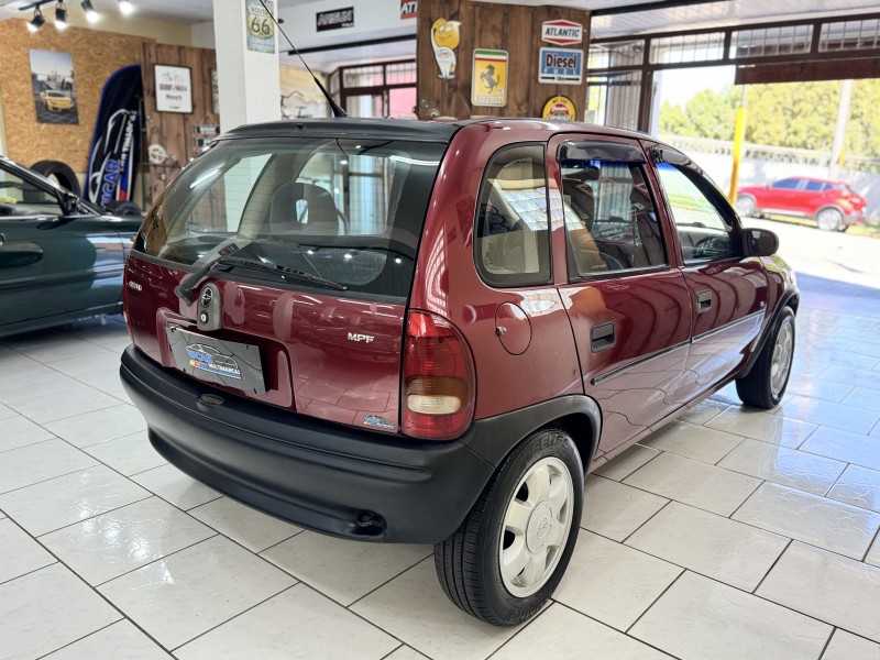 CORSA 1.6 MPFI GL 8V GASOLINA 4P MANUAL - 1996 - CAXIAS DO SUL